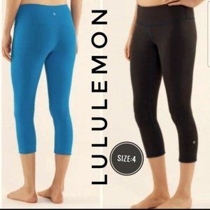 Lululemon wonder Under crop reversible Navy/blue, Size 4